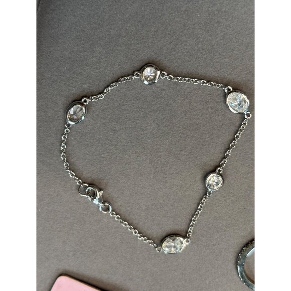 Elegant Cubic Zirconia Jewelry Set With Necklace Earrings Bracelet & Ring In Sil - Picture 8 of 9
